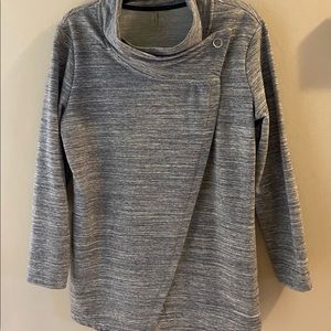 Lightweight jacket, has some stretch.  Grey/white